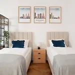 Blanc Premium 2 Bedroom ורשה