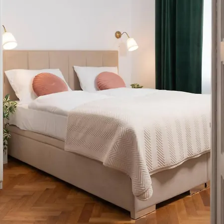 Blanc Premium 2 Bedroom شقة *