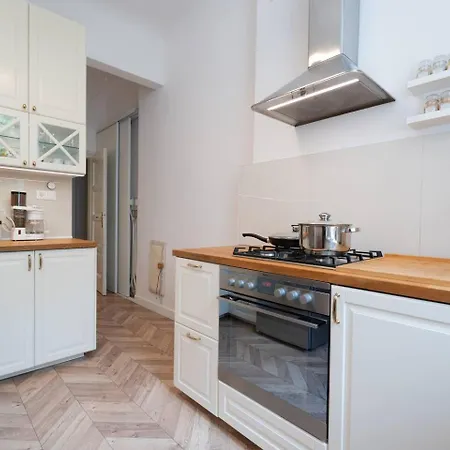 דירה Blanc Premium 2 Bedroom *